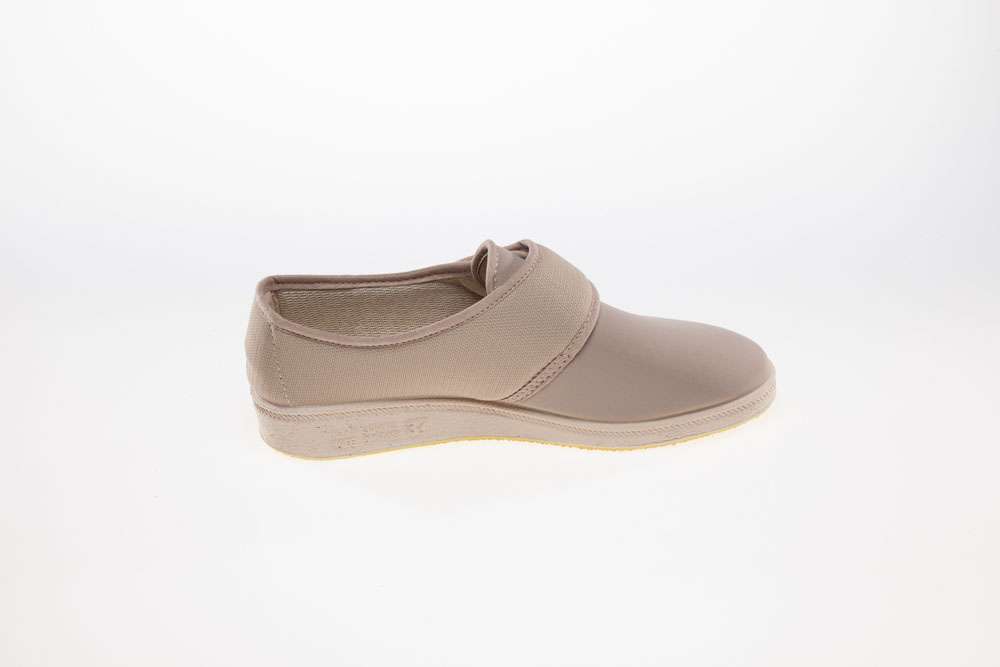 art. 655 - Calzatura per Piedi Speciali donna, colore beige | Calzaturificio Emanuela
