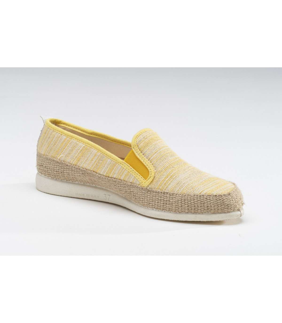 Art. 384 - Calzatura estiva donna